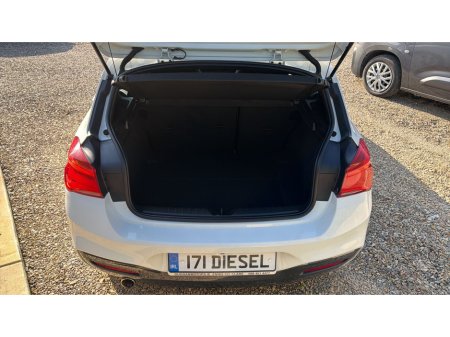 2017 BMW 1 Series - thumbnail 9