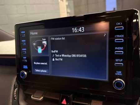 2019 Toyota Corolla 1.8 Hybrid Luna Sport Hatchback €18,900 thumbnail