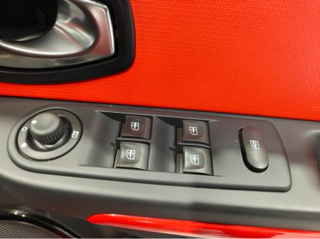 2016 Renault Clio 1.2 ABA RH5F1 5DR AUTO €10,350 thumbnail