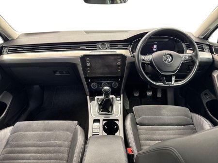 2019 Volkswagen Passat - thumbnail 9