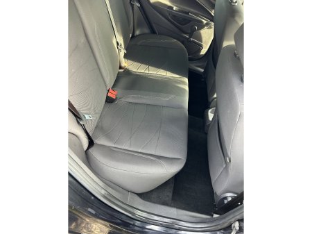 2015 Ford Fiesta - thumbnail 8