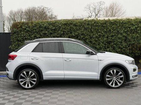 2020 Volkswagen T-Roc R-LINE 2.0 TDI * BIG SPEC * // PARKING SENSORS // R-LINE SPORT SEATS // DIGITAL CLUSTER €26,900