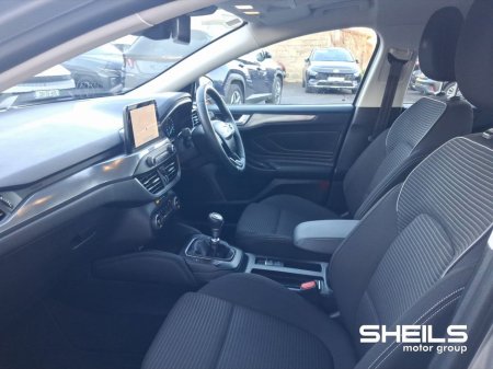 2022 Ford Focus - thumbnail 5