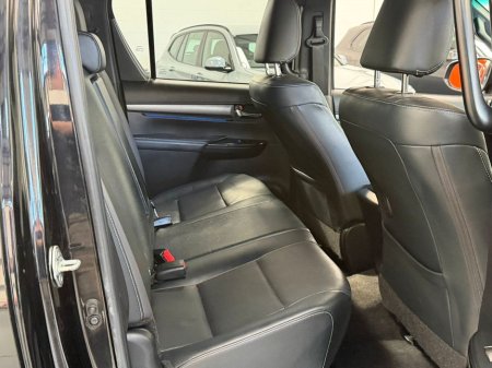 2022 Toyota Hilux - thumbnail 15