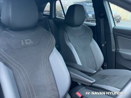 2024 Volkswagen ID.4 PRO PLUS 77kWh 286HP €34,950 thumbnail