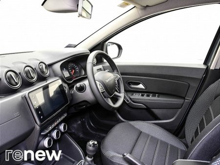 2023 Dacia Duster Journey TCe 90 4x2 NBI €22,900 thumbnail