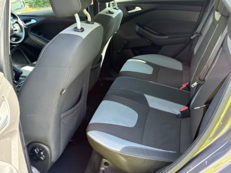 2013 Ford Focus - thumbnail 9