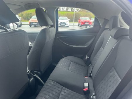 2024 Toyota Yaris 1.5 LUNA €23,950 thumbnail