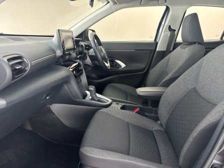 2024 Toyota Yaris Cross LUNA 4DR AUTO €28,950 thumbnail