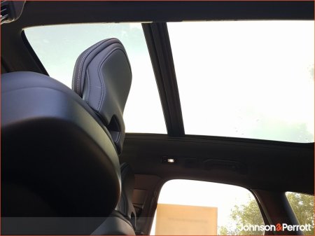 2025 Volvo XC60 T6 350bhp AWD PHEV Plus Black Edition (Lighting Pack / Panoramic Sunroof / 360 Camera) €68,900 thumbnail