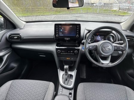 2024 Toyota Yaris Cross - thumbnail 11