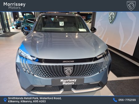 2024 Peugeot 2008 ALLURE 1.2 €36,950 thumbnail