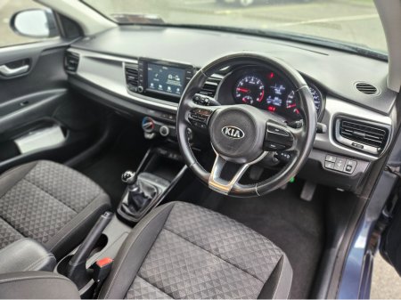 2018 Kia Rio - thumbnail 3