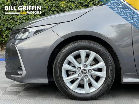 2023 Toyota Corolla - thumbnail 3