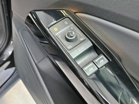 2022 Volkswagen ID.4 - thumbnail 7