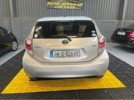 2014 Toyota Aqua - thumbnail 10