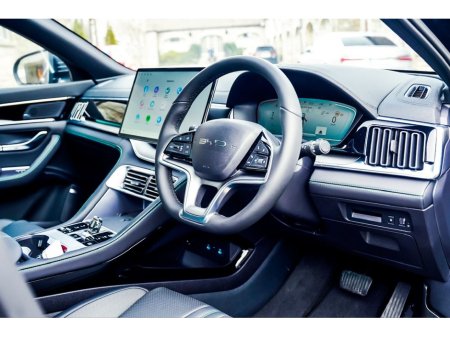 2026 BYD Seal U Comfort Plug in Hybrid €47,995 thumbnail