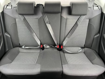 2015 Volkswagen Polo - thumbnail 12