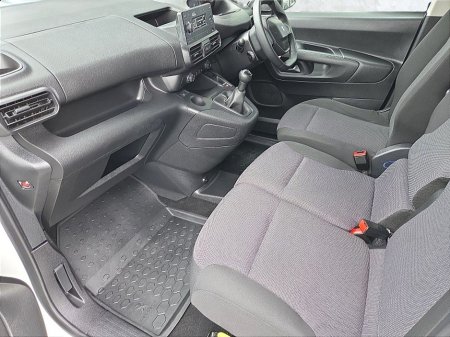 2021 Peugeot Partner - thumbnail 6