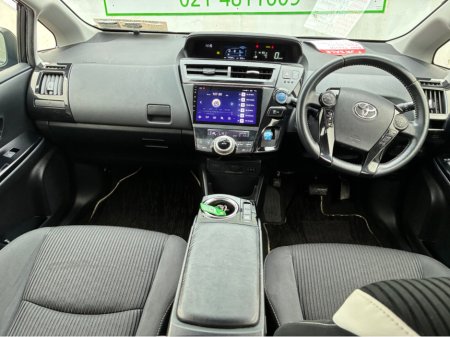 2017 Toyota Prius Alpha 1.8i Petrol Hybrid 5 Seater Automatic €17,950 thumbnail