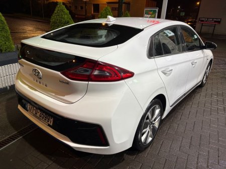 2017 Hyundai Ioniq 1.6 Petrol Hybrid - Auto €12,990 thumbnail