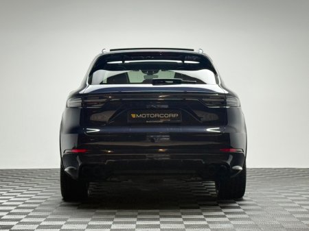 2023 Porsche Cayenne PLATINUM ED 3.0 V6 E-HYBRID *HUGE SPEC* €87,990 thumbnail