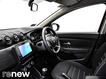 2022 Dacia Duster Comfort TCe 100 Bi-Fuel 4x2 €19,900 thumbnail