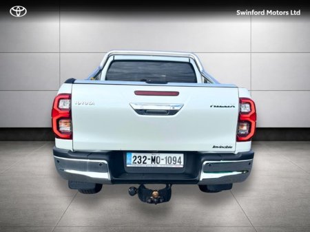 2023 Toyota Hilux - view 4