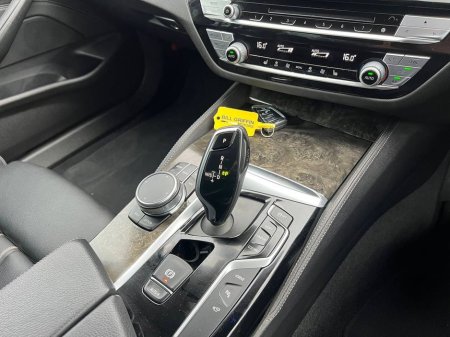 2020 BMW 5 Series - thumbnail 11