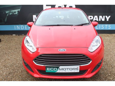 2015 Ford Fiesta - photo 2