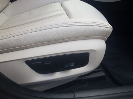 2020 BMW 5 Series - thumbnail 20