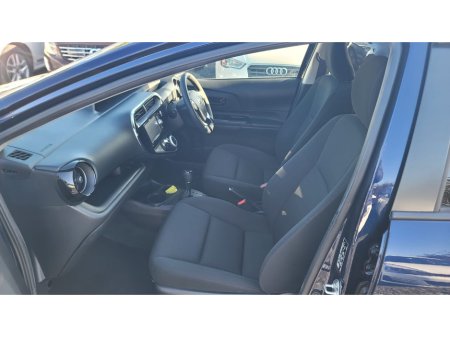 2019 Toyota Aqua - thumbnail 14