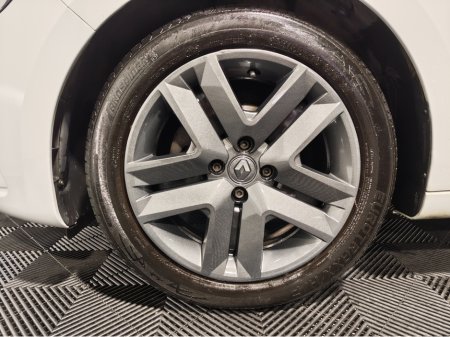 2022 Renault Clio - thumbnail 23