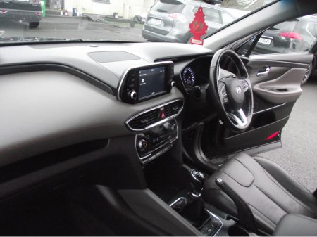 2019 Hyundai Santa Fe 2.2CRDI 4WD EXECUTIVE PLUS 5DR €23,500 thumbnail