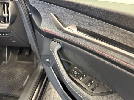 2024 Skoda Kodiaq 2.0TDI SEL + AWD 190BHP *5.9% APR* €130 PER WEEK ON PCP €59,995 thumbnail