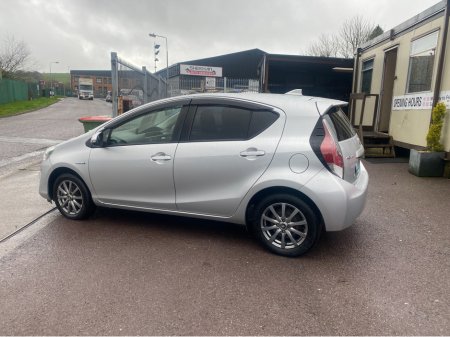 2017 Toyota Aqua 1.5 DAA-NHP10 5DR AUTO €9,950 thumbnail