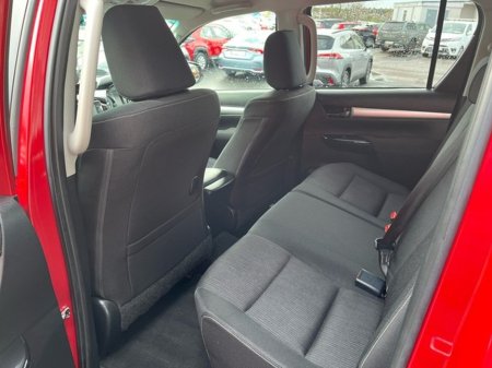2022 Toyota Hilux 2.8 SR5 D/CAB AUTO 4DR €41,950 thumbnail
