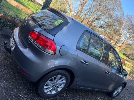 2011 Volkswagen Golf 1.6 TDi TrendLine - 5 Spd Man - 105bhp - €200 Tax €4,650 thumbnail