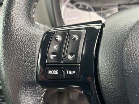 2019 Toyota Yaris - thumbnail 14