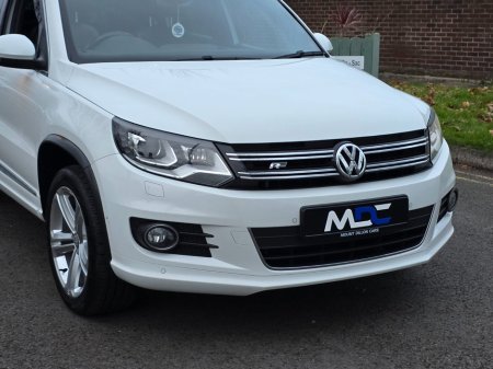 2016 Volkswagen Tiguan 2.0 TDI 150HP BMT Edition-R €15,450 thumbnail