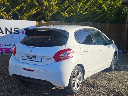 2015 Peugeot 208 - thumbnail 6