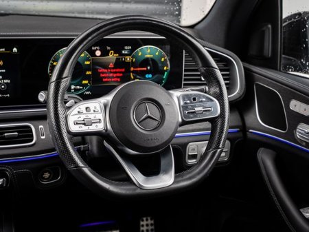 2021 Mercedes-Benz GLE Class GLE 350 DE 4MATIC AMG LINE €53,450 thumbnail