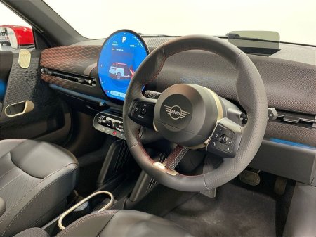 2025 MINI Hatch Cooper E €31,950 thumbnail