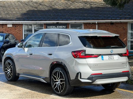 2023 BMW iX1 - thumbnail 11