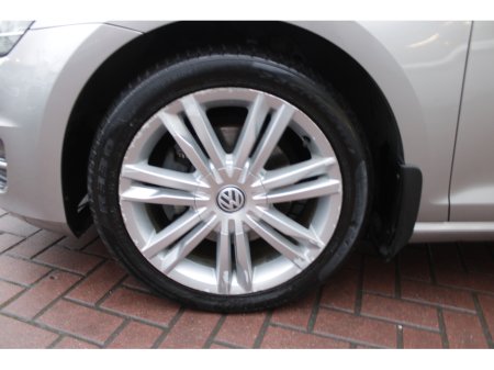 2013 Volkswagen Golf 1.4TSI HIGHLINE PLUS 140BHP 5DR HATCHBACK AUTO // ONLY 42,000KMS //  BUY WITH CONFIDENCE AA AND SIMI APPROVED DEALER 2026 // FINANCE ARRANGED // ALL TRADE INS WELCOME // €11,950 thumbnail