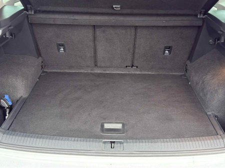 2018 Volkswagen Tiguan 2.0 TDI 115HP MANUAL  COMFORTLINE ** LOW KM'S ** €22,750 thumbnail