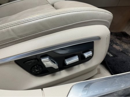 2016 BMW 7 Series - thumbnail 13