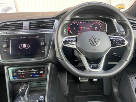 2023 Volkswagen Tiguan - thumbnail 14