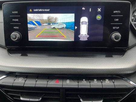 2022 Skoda Octavia AMBITION 2.0 TDI ESTATE // APPLE CARPLAY // DUAL ZONE CLIMATE CONTROL // CRUISE CONTROL €21,900 thumbnail
