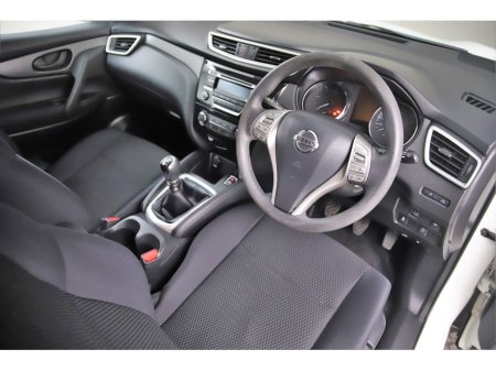 2017 Nissan Qashqai - thumbnail 13